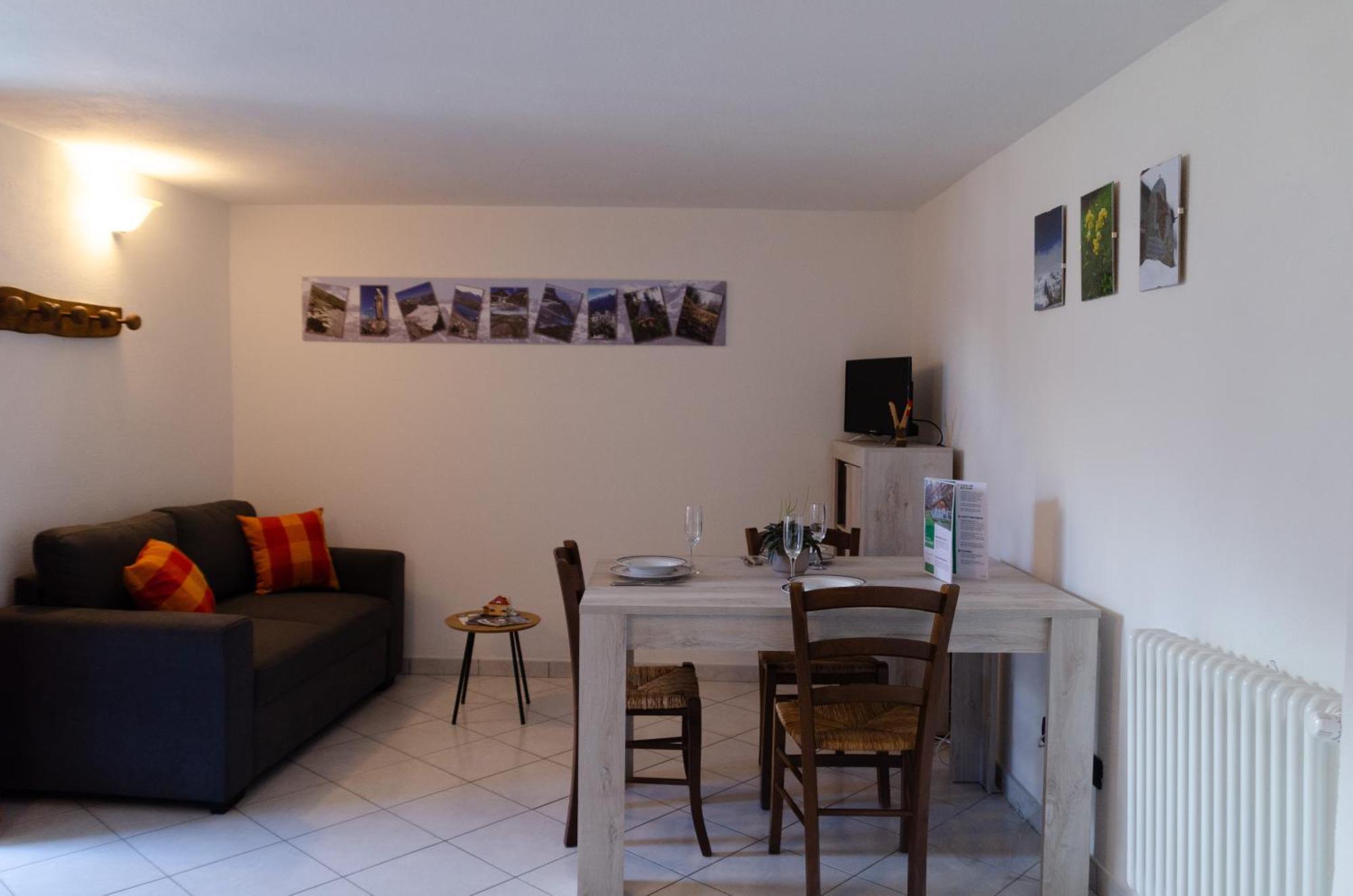 La Casa Degli Aromi - Vista Montagna E Relax Βίλα Αόστα Εξωτερικό φωτογραφία